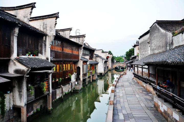 《繁花》带动文旅产业:“小魏总”郑恺受聘海宁文旅推广大使